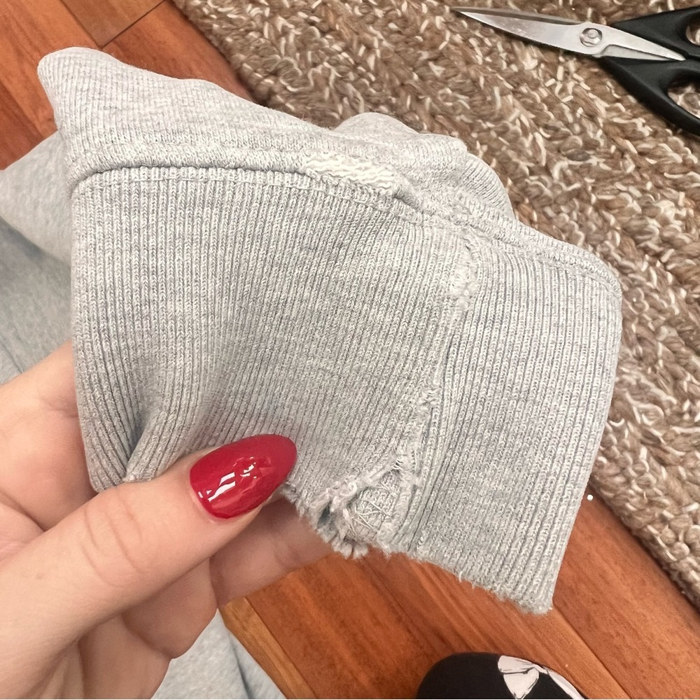 Brandy Melville Gray Full Zip Hoodie Sweatshirt- XS-M - Picture 4 of 10